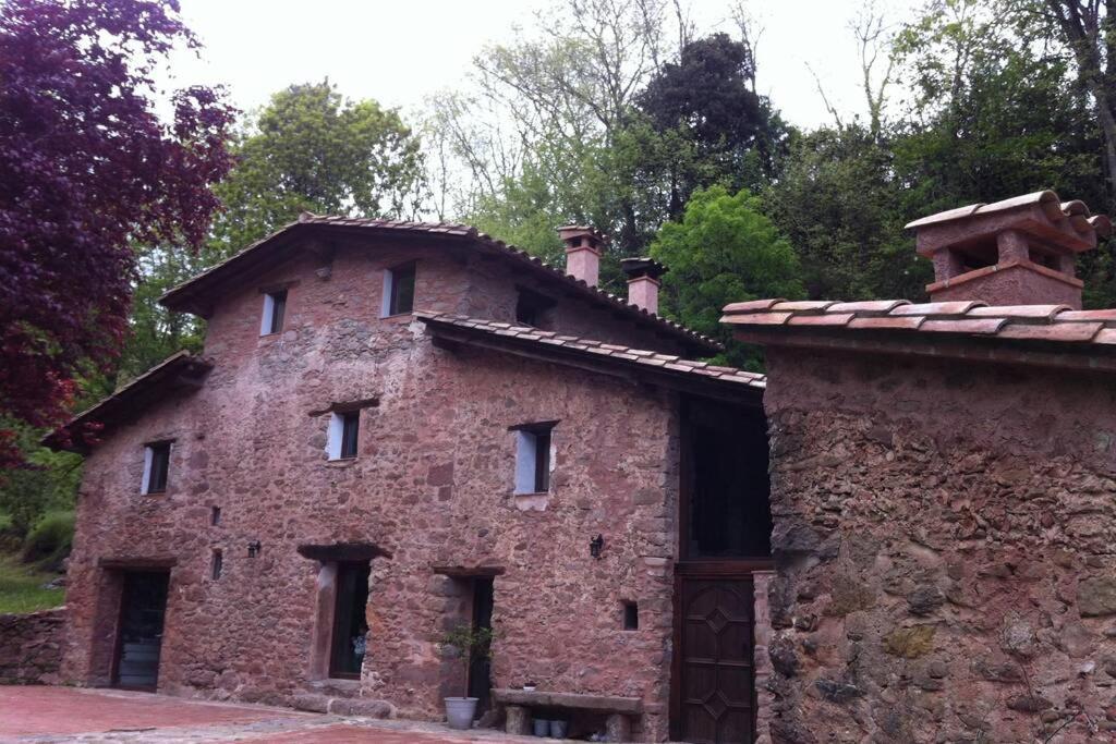 La Badenca. Masia Catalana Del S. XVII Riudaura Exterior foto